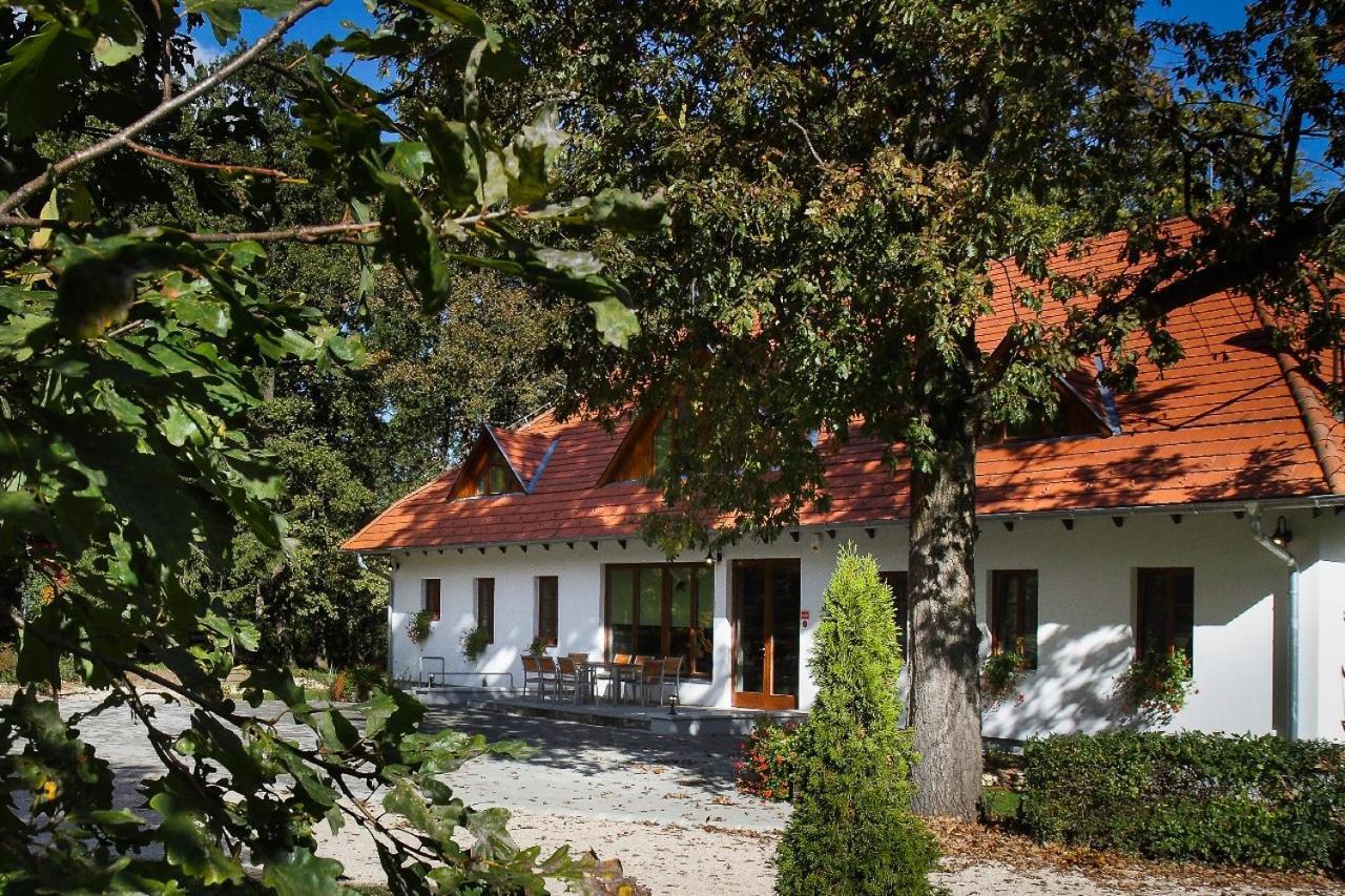 Hodoseri Vadaszhaz Bakonyszentlaszlo Ngoại thất bức ảnh